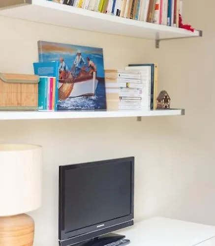 Doux Refuge - Au Coeur De Paris