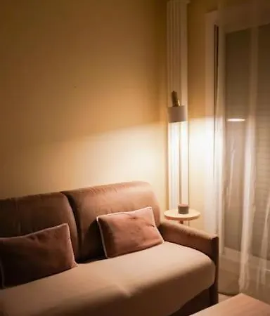 Doux Refuge - Au Coeur De Paris